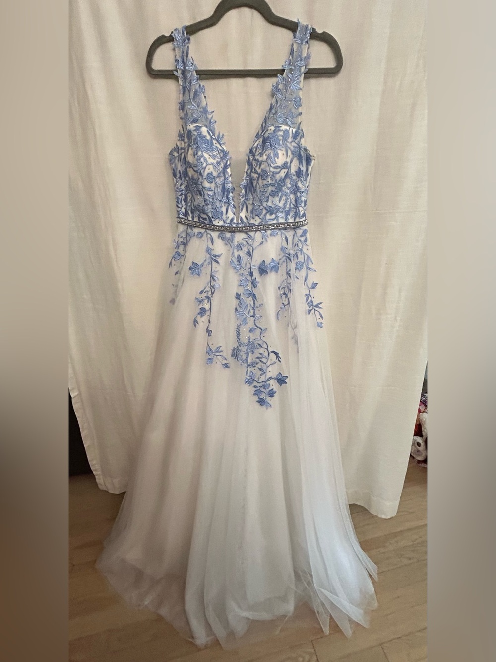Say Yes to the Prom White‎ Tulle Gown with Blue Floral Embroidery
